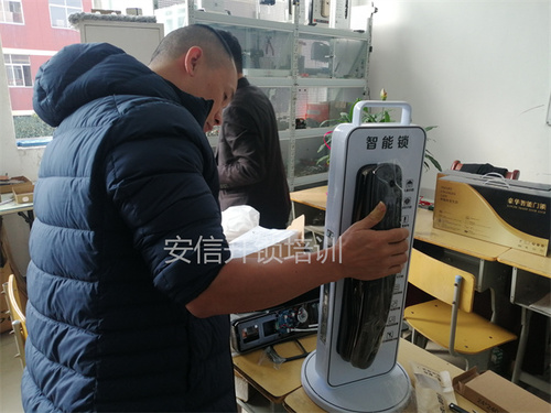 指纹密码锁安装